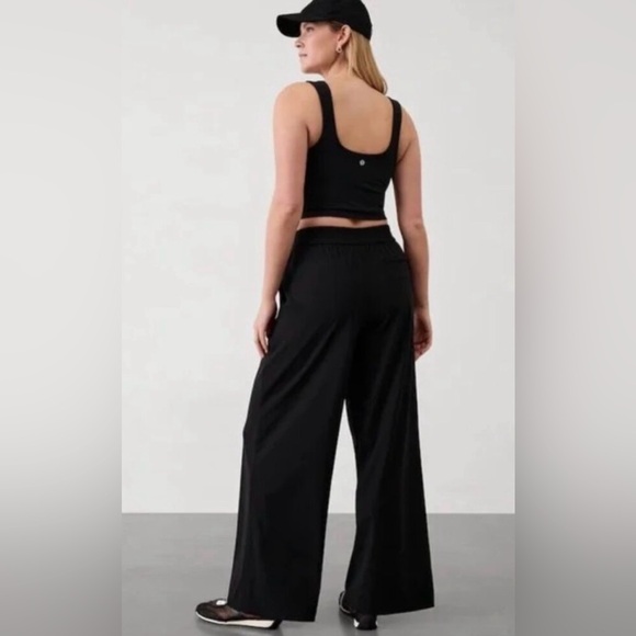 Athleta NWOT Pinnacle High Rise Trouser Size 14 Black - Picture 4 of 6